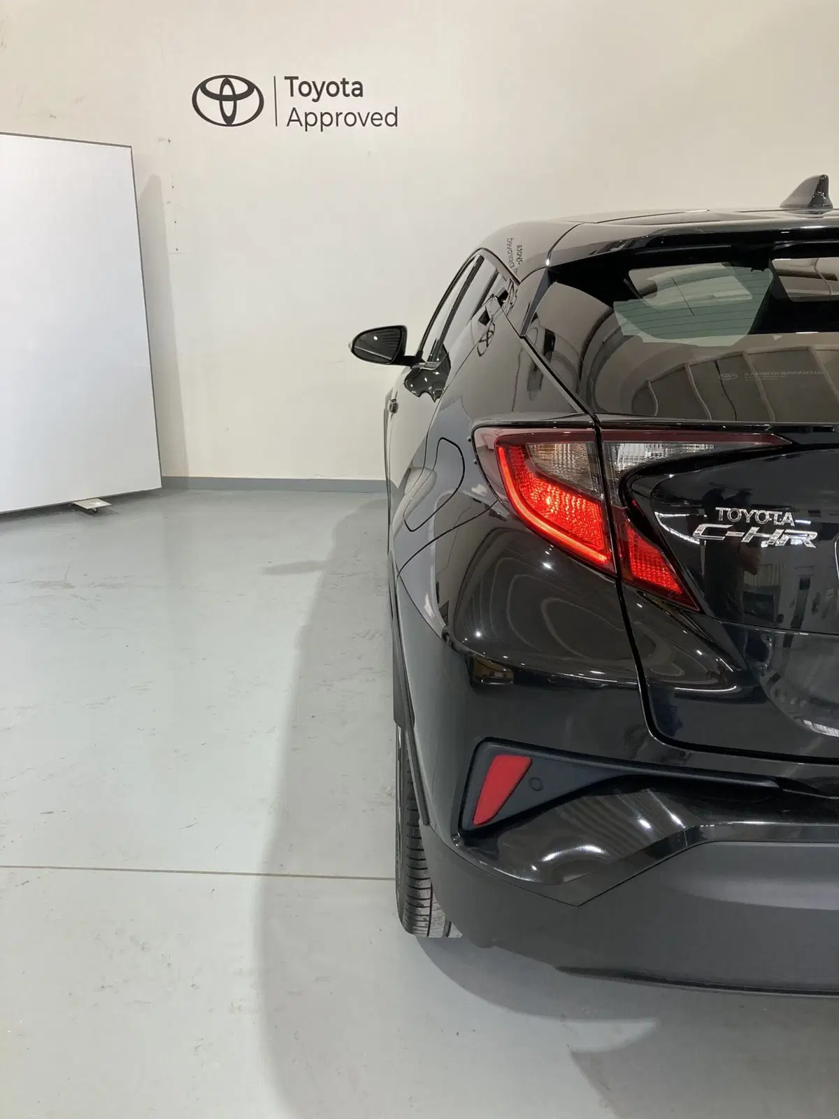 Toyota Toyota C-HR usata a Barletta-Andria-Trani (8)
