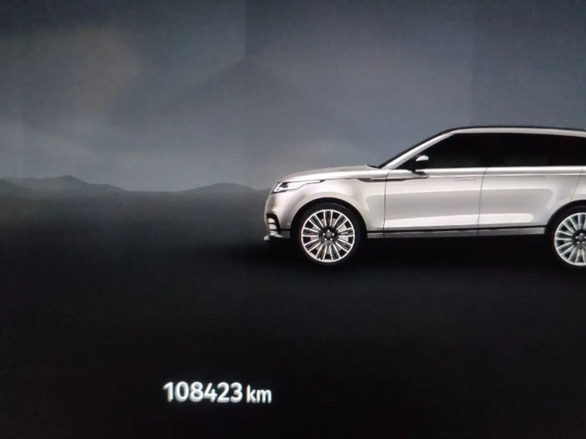 Land Rover Range Rover Velar usata a Lecco (10)