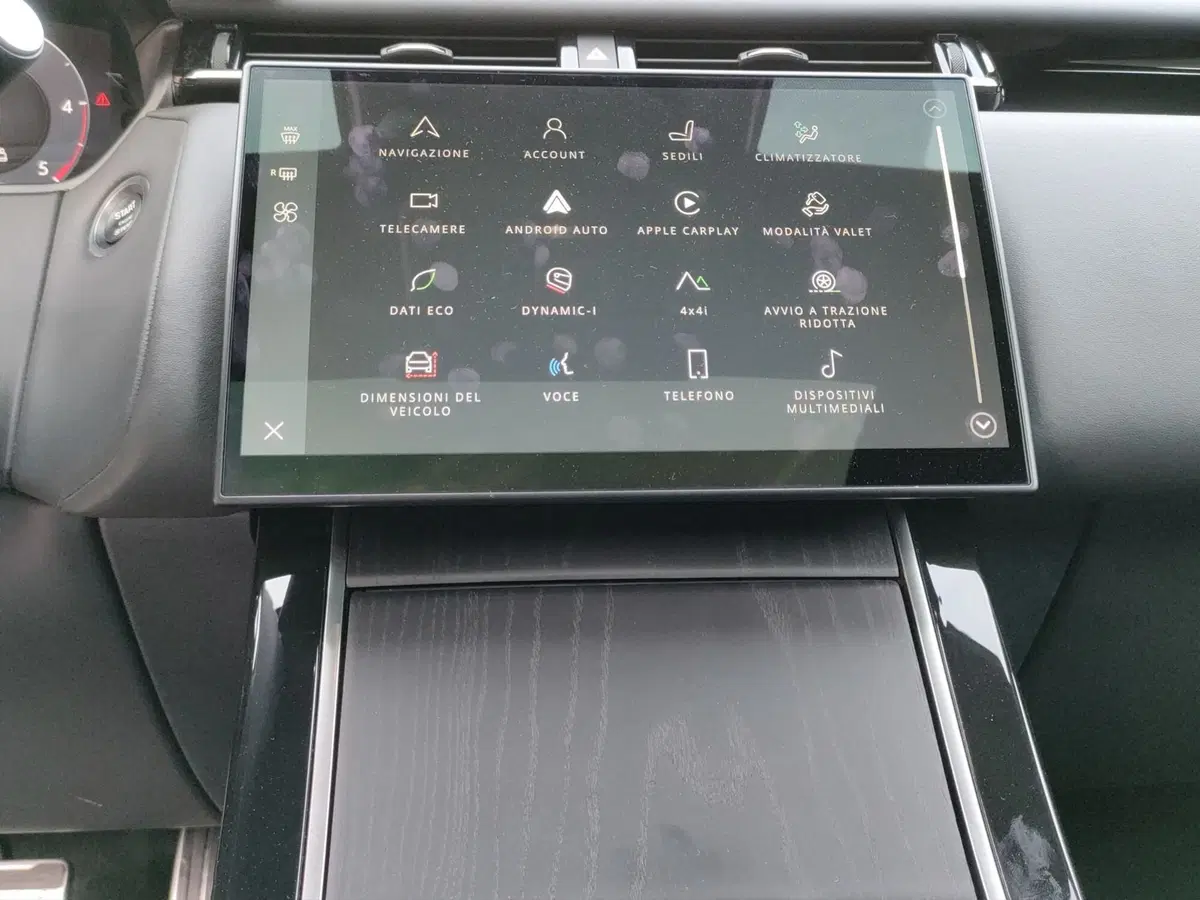 Land Rover Range Rover Velar usata a Lecco (16)