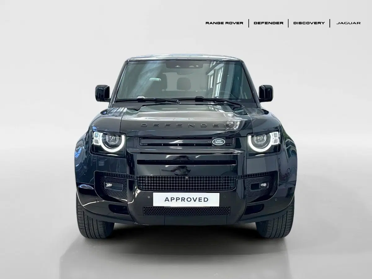 Land Rover Defender usata a Bari (8)