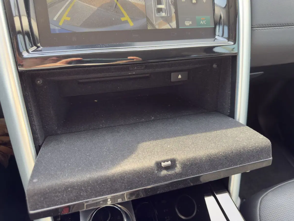 Land Rover Discovery usata a Lecco (13)