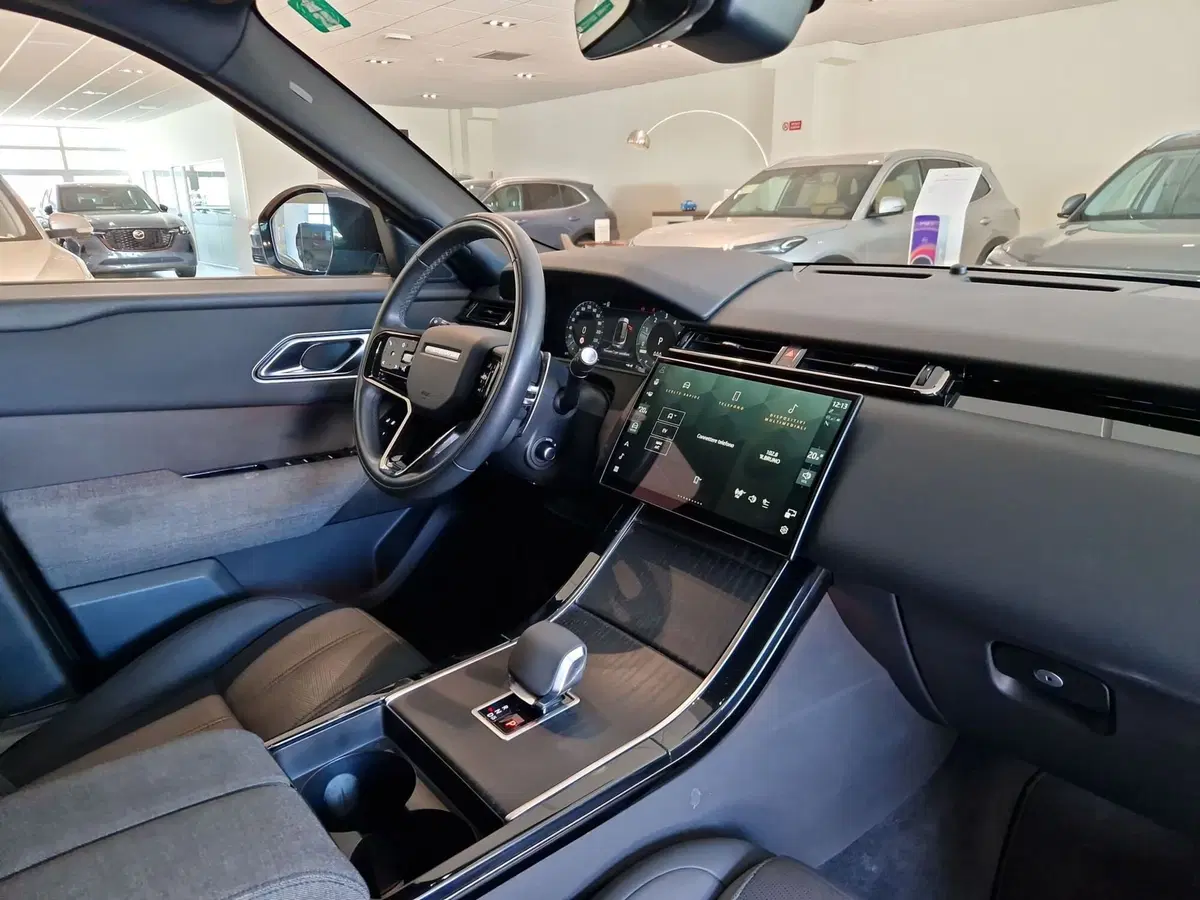 Land Rover Range Rover Velar usata a Modena (14)