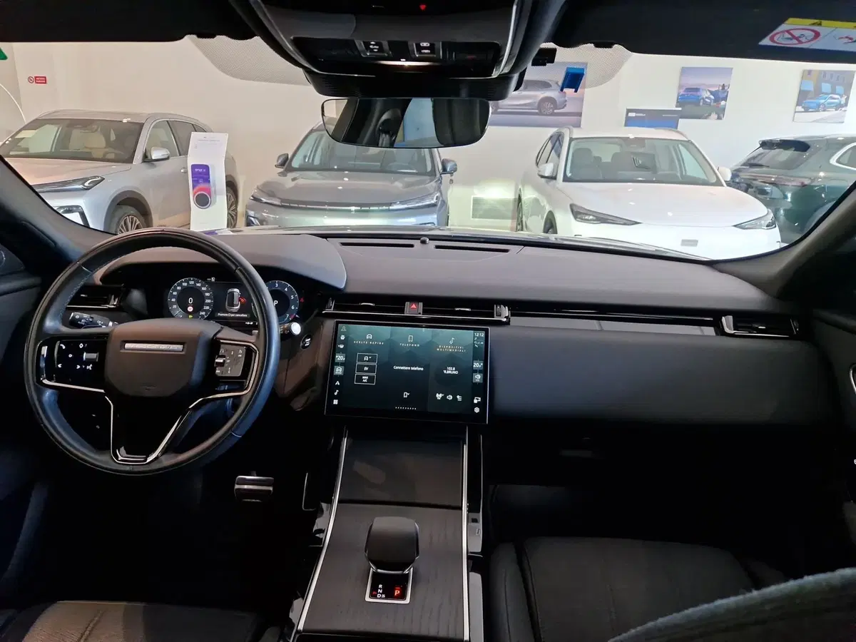 Land Rover Range Rover Velar usata a Modena (16)