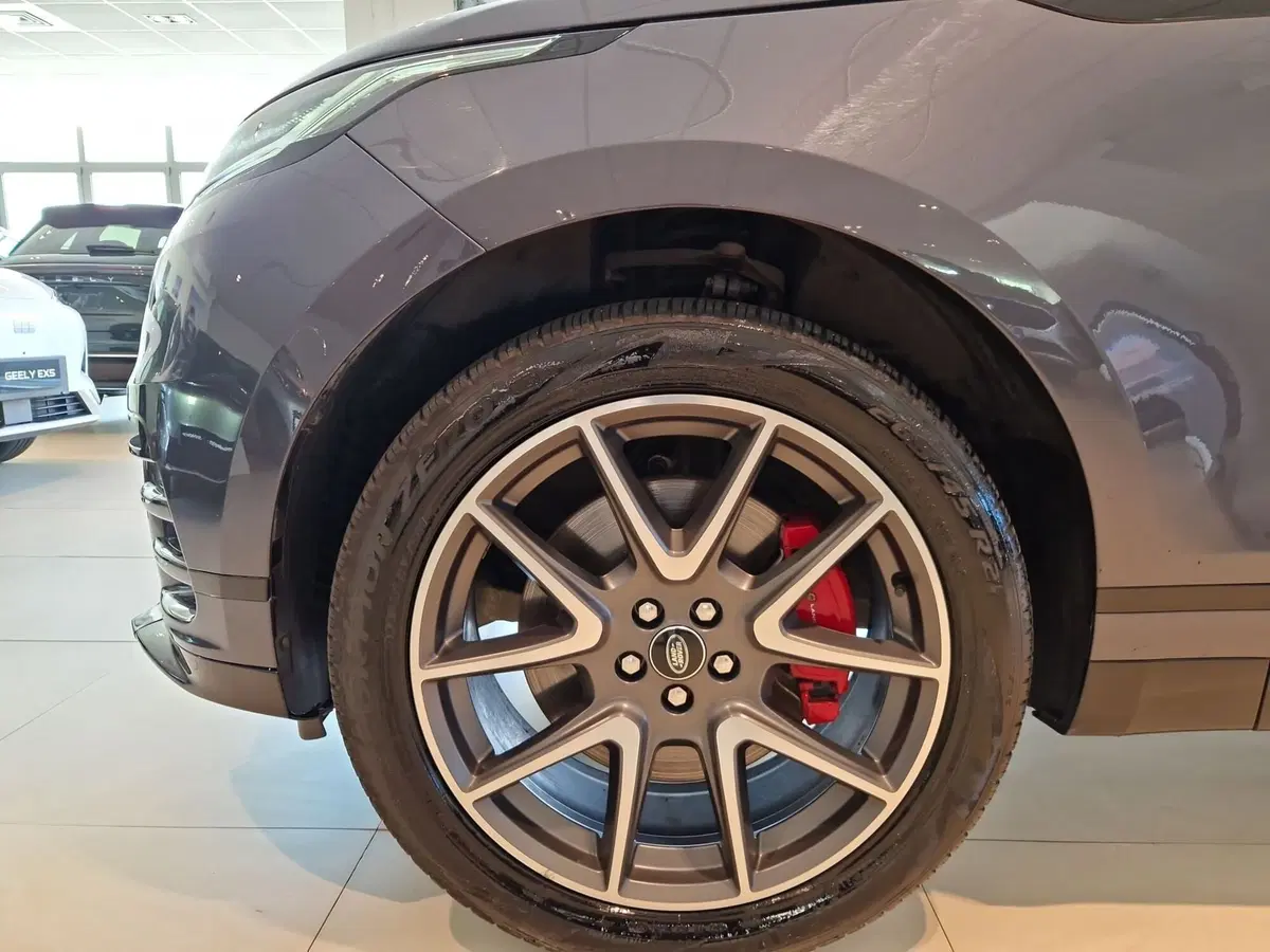 Land Rover Range Rover Velar usata a Modena (18)