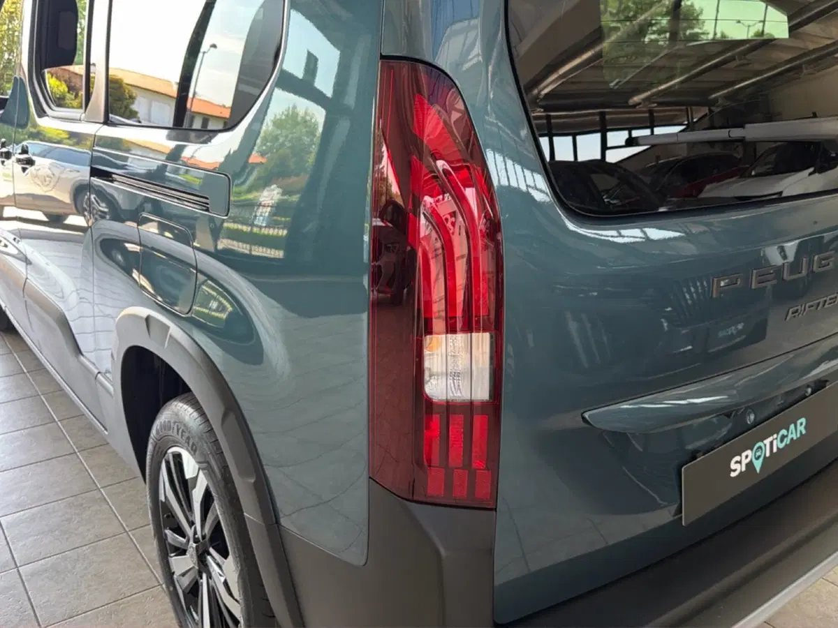 Peugeot Rifter nuova a Vicenza (10)