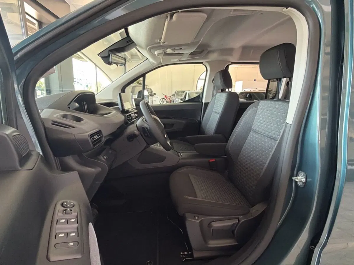 Peugeot Rifter nuova a Vicenza (14)