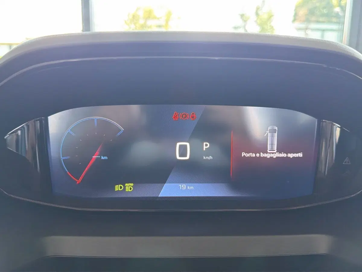 Peugeot Rifter nuova a Vicenza (18)