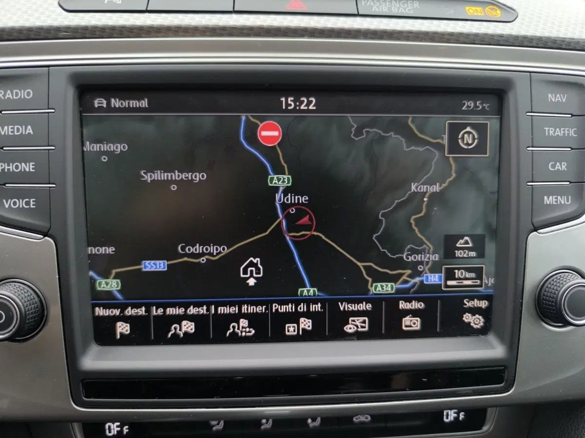 Volkswagen Passat Variant usata a Udine (13)