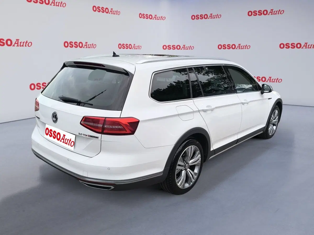Volkswagen Passat Variant usata a Udine (3)