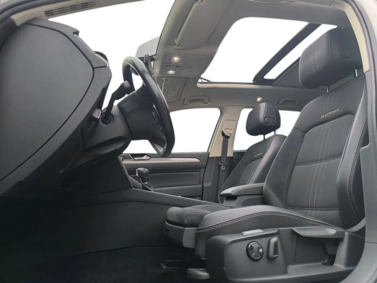 Volkswagen Passat Variant usata a Udine (8)