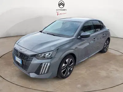 Peugeot 208 PureTech 100 Stop&amp;Start 5 porte Allure del 2025 usata a Voghera