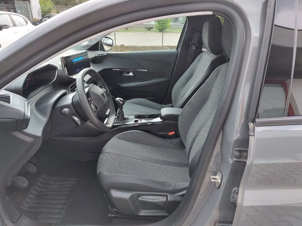 Peugeot 208 usata a Pavia (3)