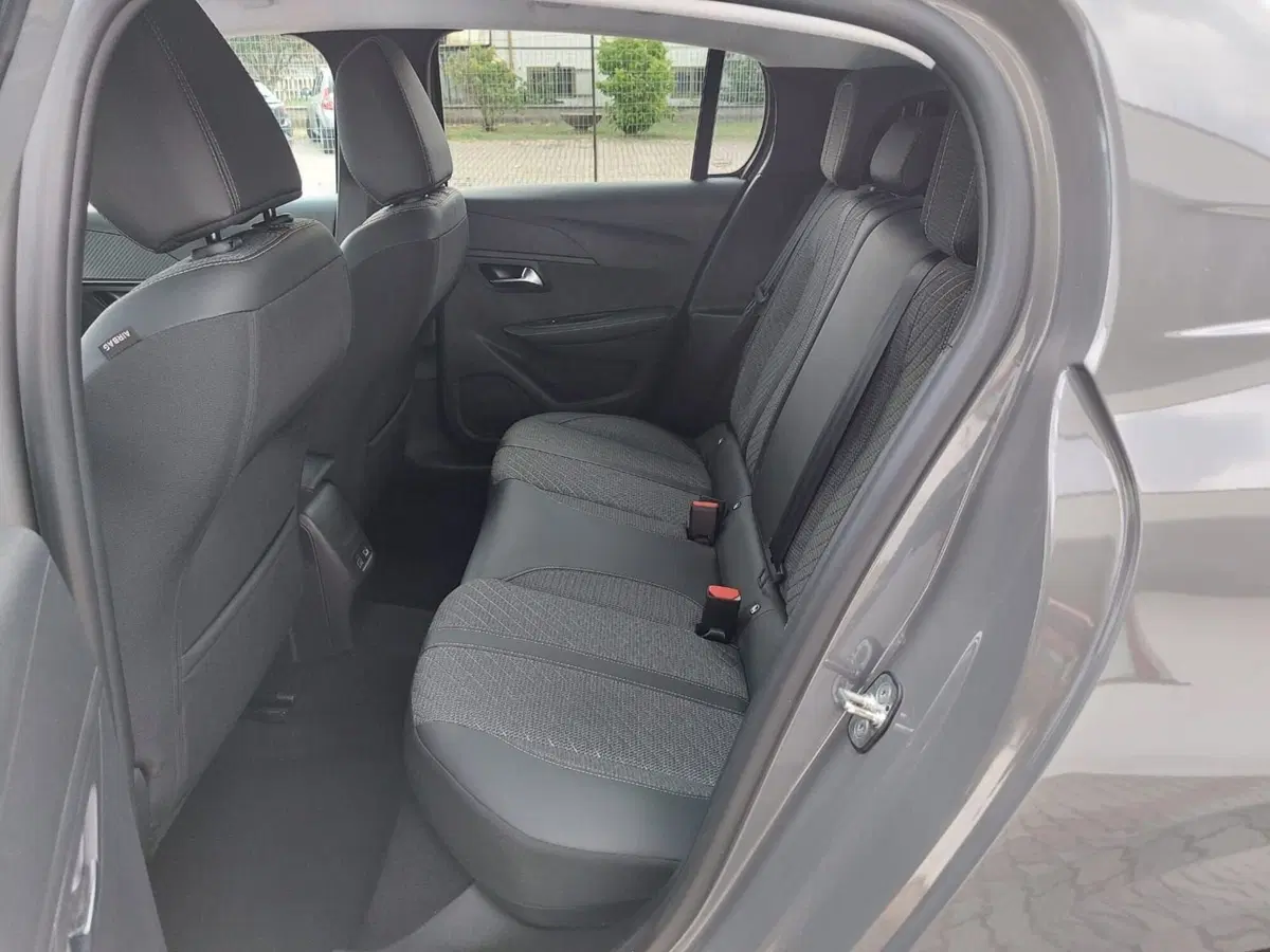 Peugeot 208 usata a Pavia (4)