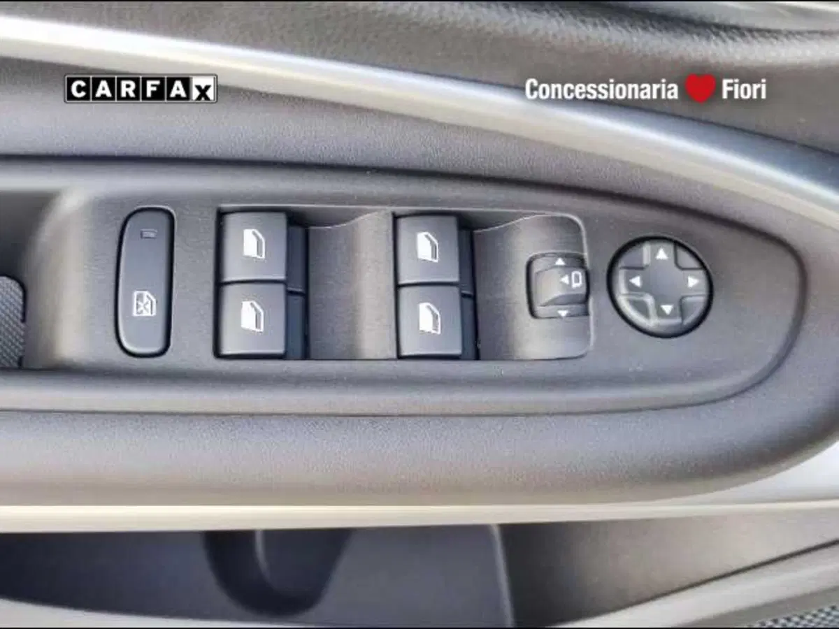 Jeep Avenger usata a Roma (19)