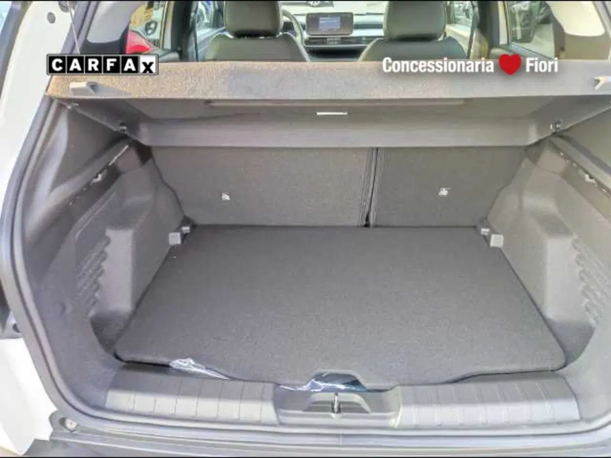 Jeep Avenger usata a Roma (8)