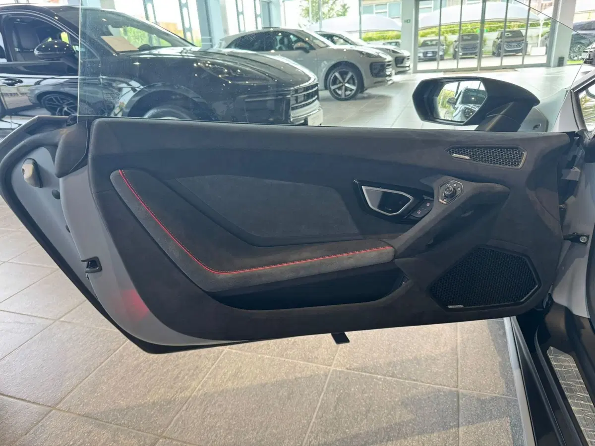 Lamborghini Huracán Coupé usata a Firenze (18)
