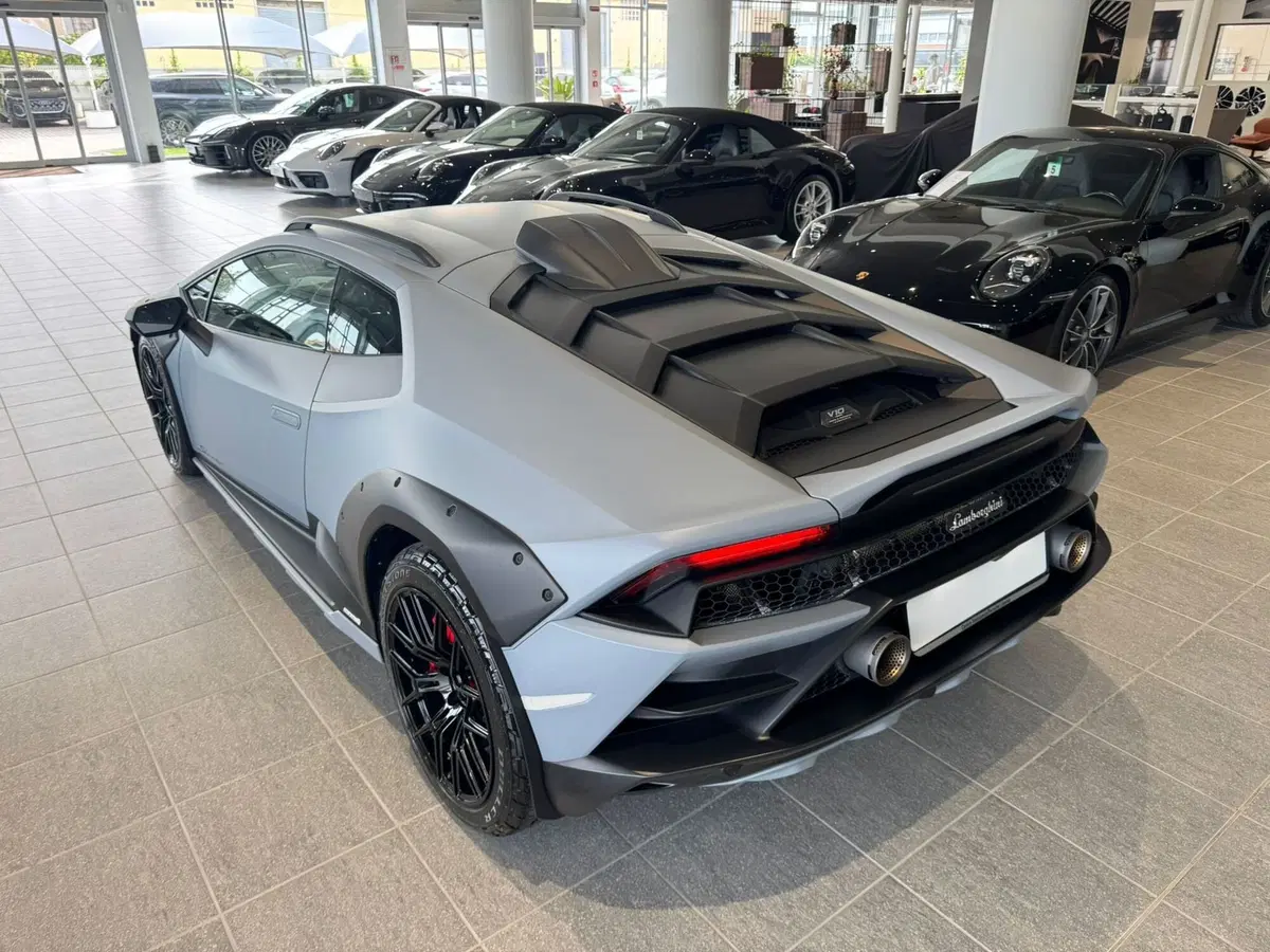 Lamborghini Huracán Coupé usata a Firenze (4)