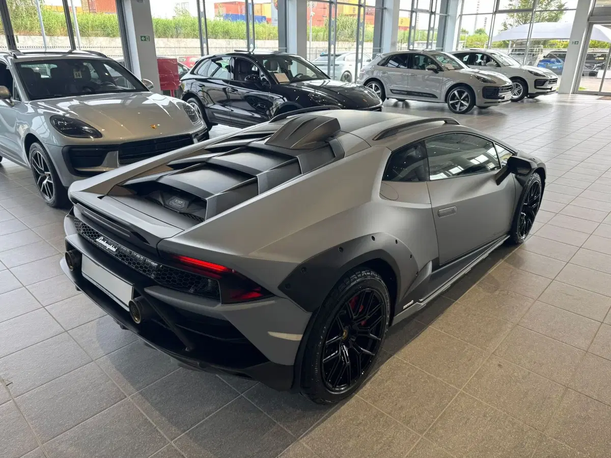 Lamborghini Huracán Coupé usata a Firenze (9)