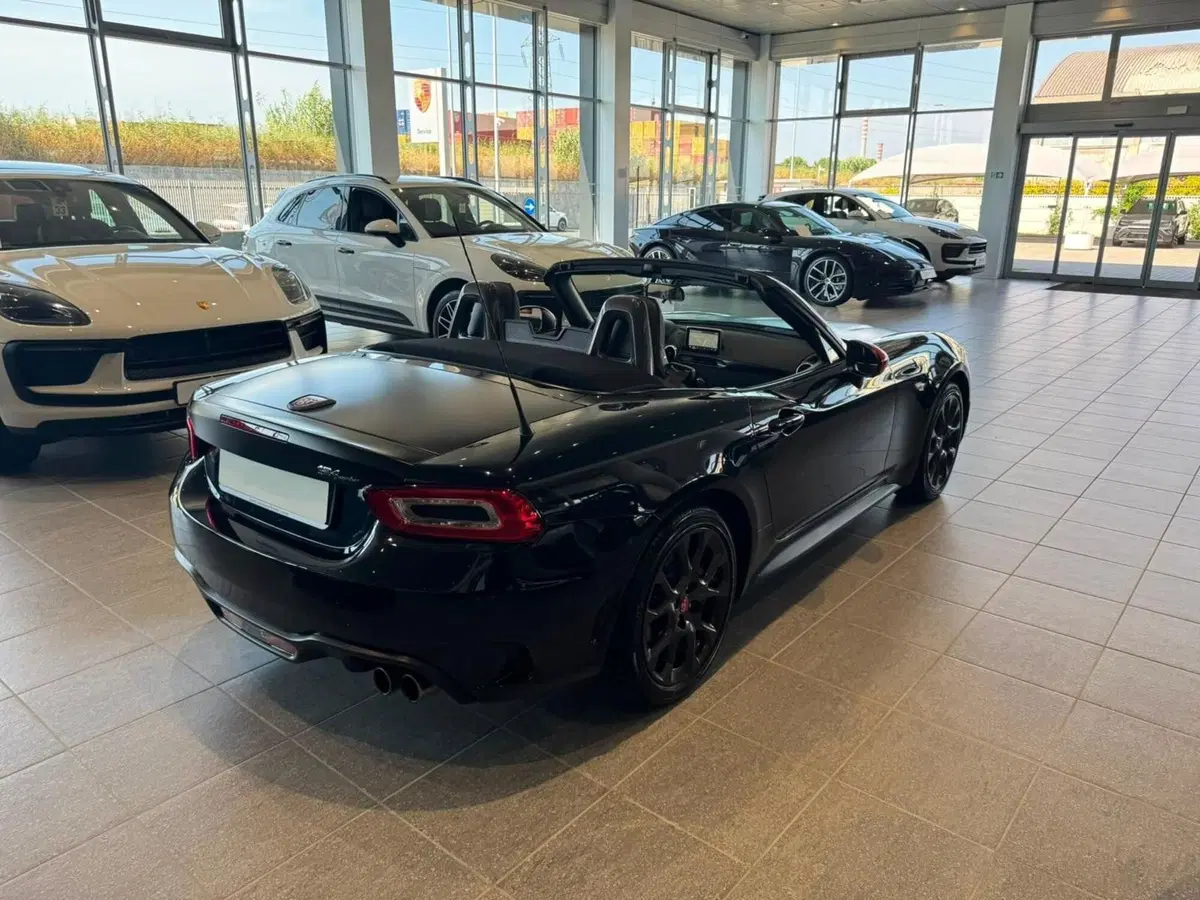 Abarth 124 Spider usata a Firenze (12)