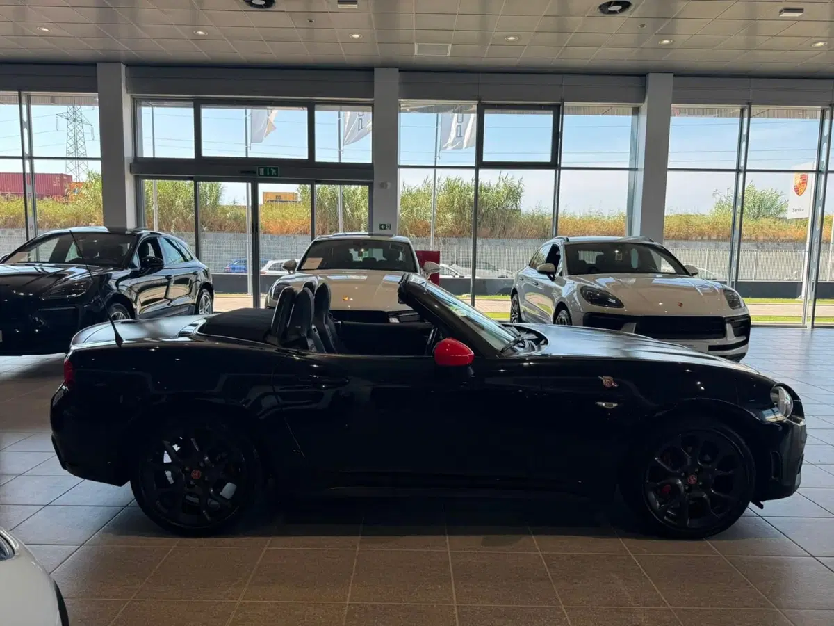 Abarth 124 Spider usata a Firenze (13)