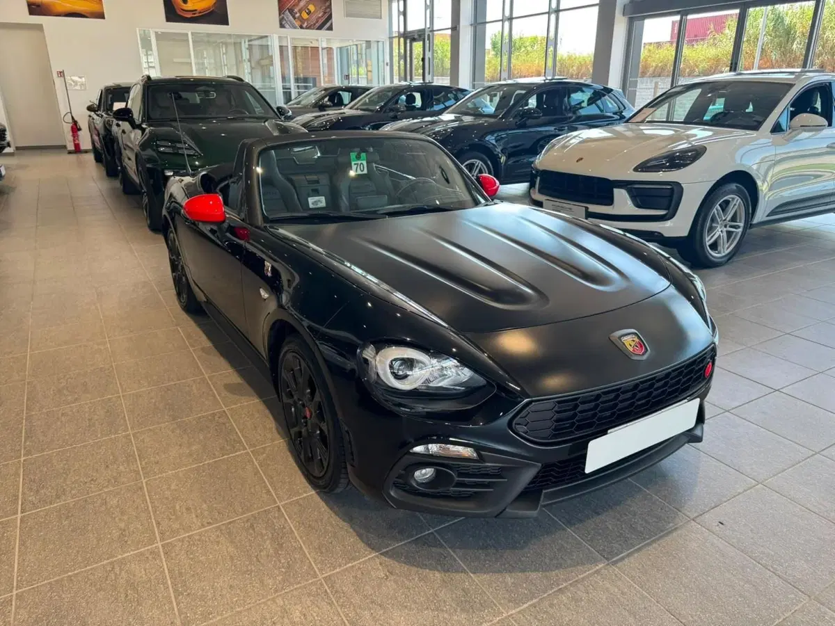 Abarth 124 Spider usata a Firenze (2)