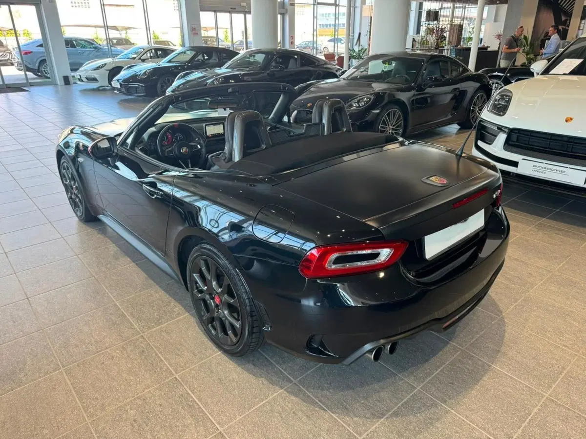 Abarth 124 Spider usata a Firenze (9)