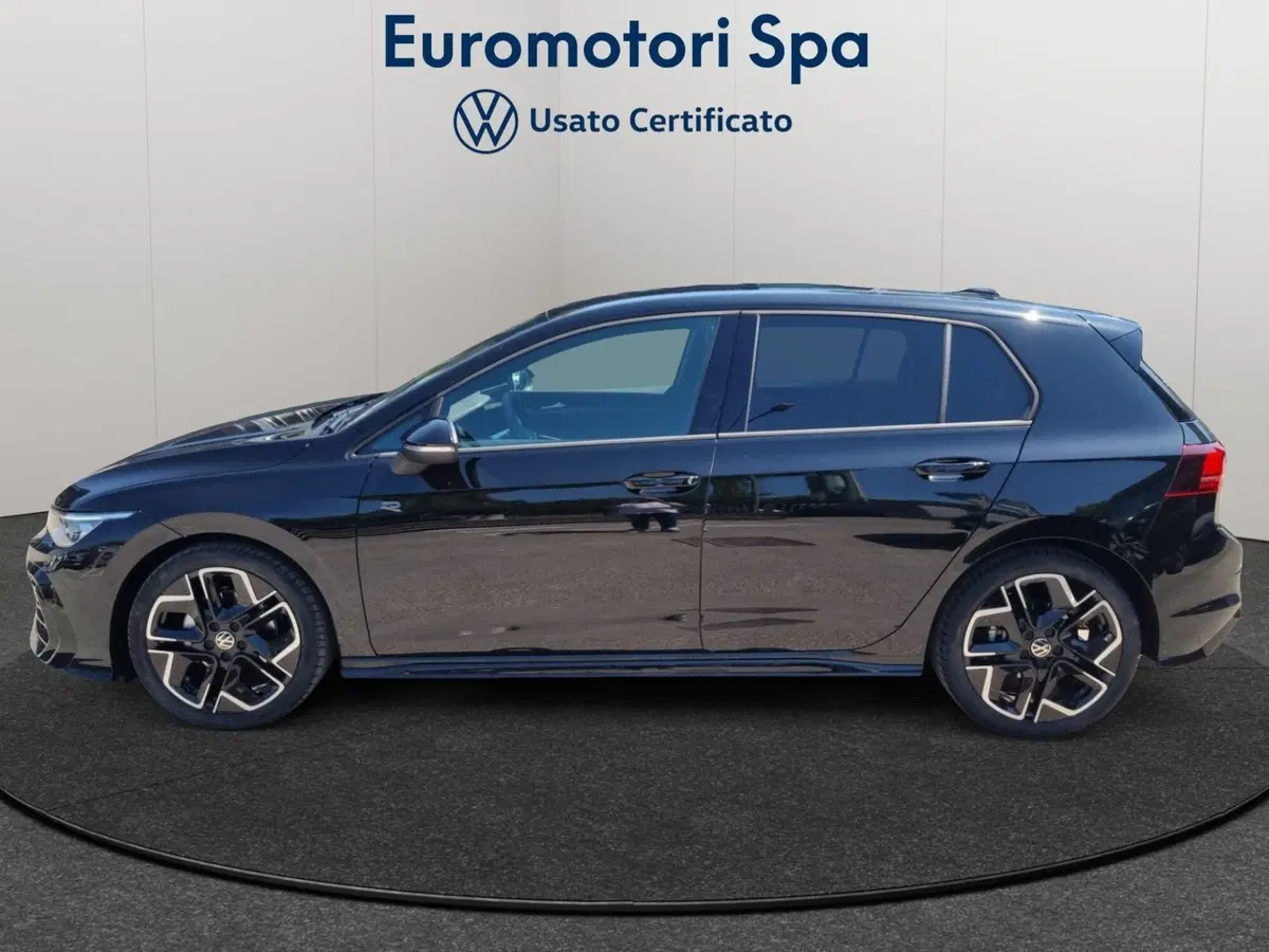 Volkswagen Golf nuova a Siena (2)