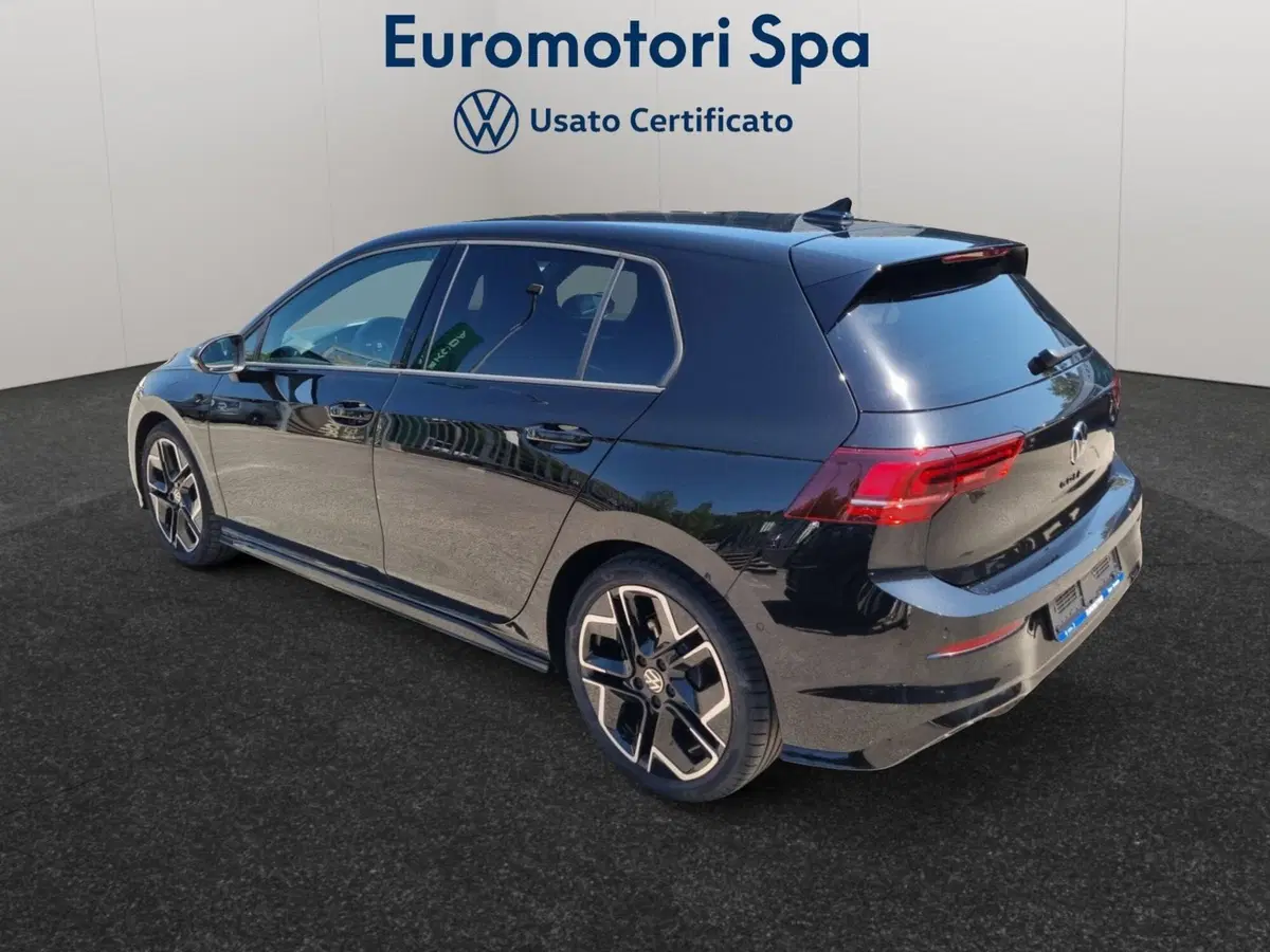 Volkswagen Golf nuova a Siena (3)