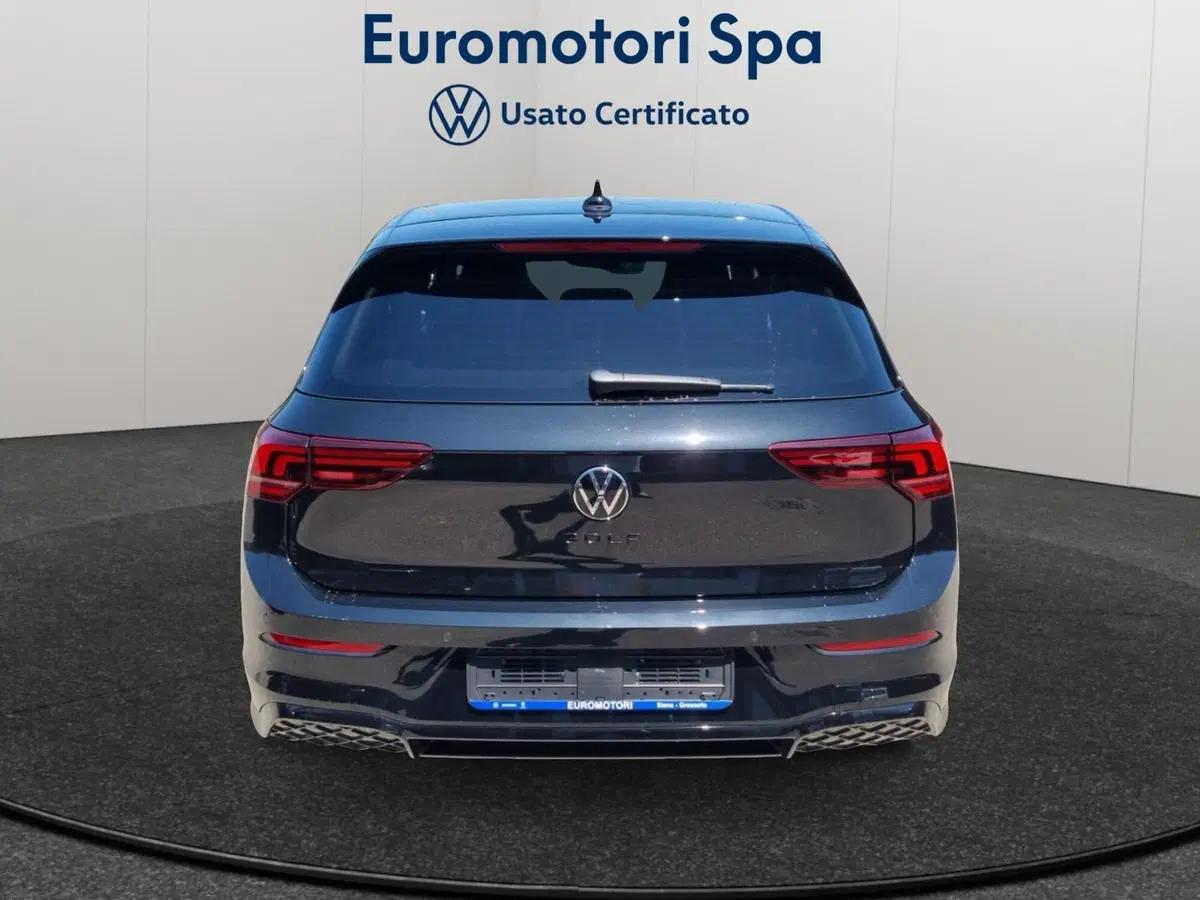 Volkswagen Golf nuova a Siena (4)