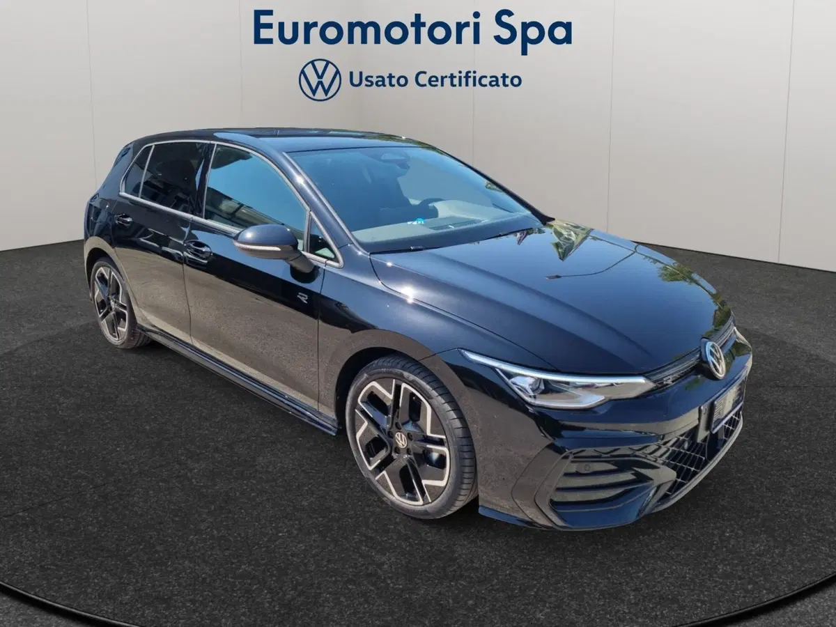 Volkswagen Golf nuova a Siena (7)