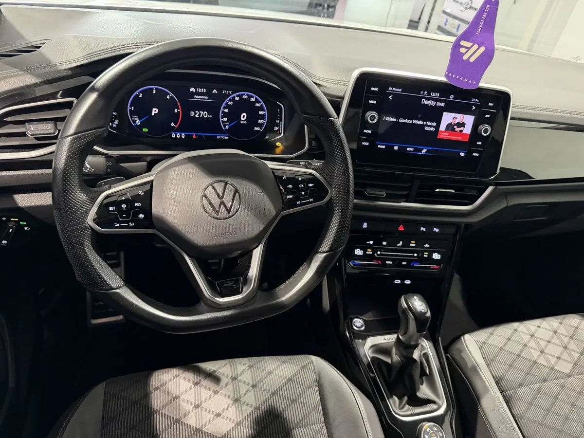 Volkswagen T-Roc usata a Genova (12)