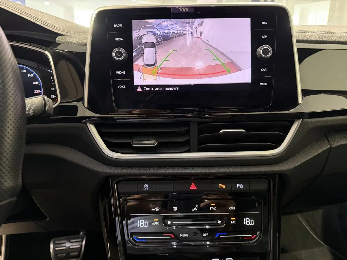 Volkswagen T-Roc usata a Genova (14)