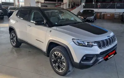 Jeep Compass 1.3 turbo t4 phev Trailhawk 4xe auto del 2023 usata a Orvieto