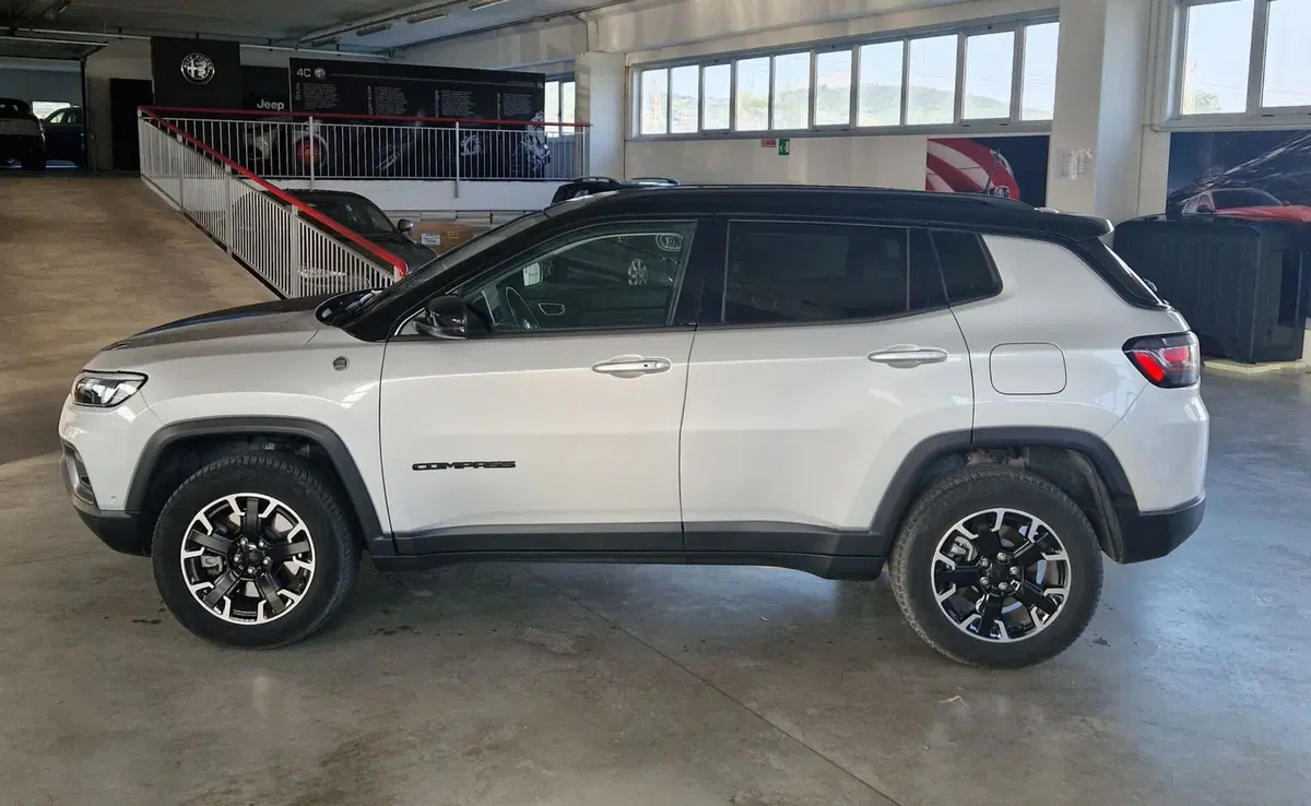 Jeep Compass usata a Terni (3)