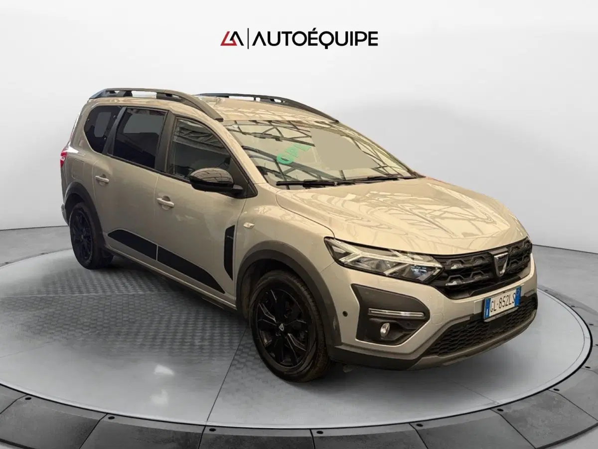 Dacia Jogger usata a Roma (6)