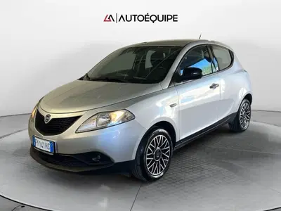 Lancia Ypsilon 1.2 69 CV 5 porte GPL Ecochic Platinum del 2019 usata a Roma