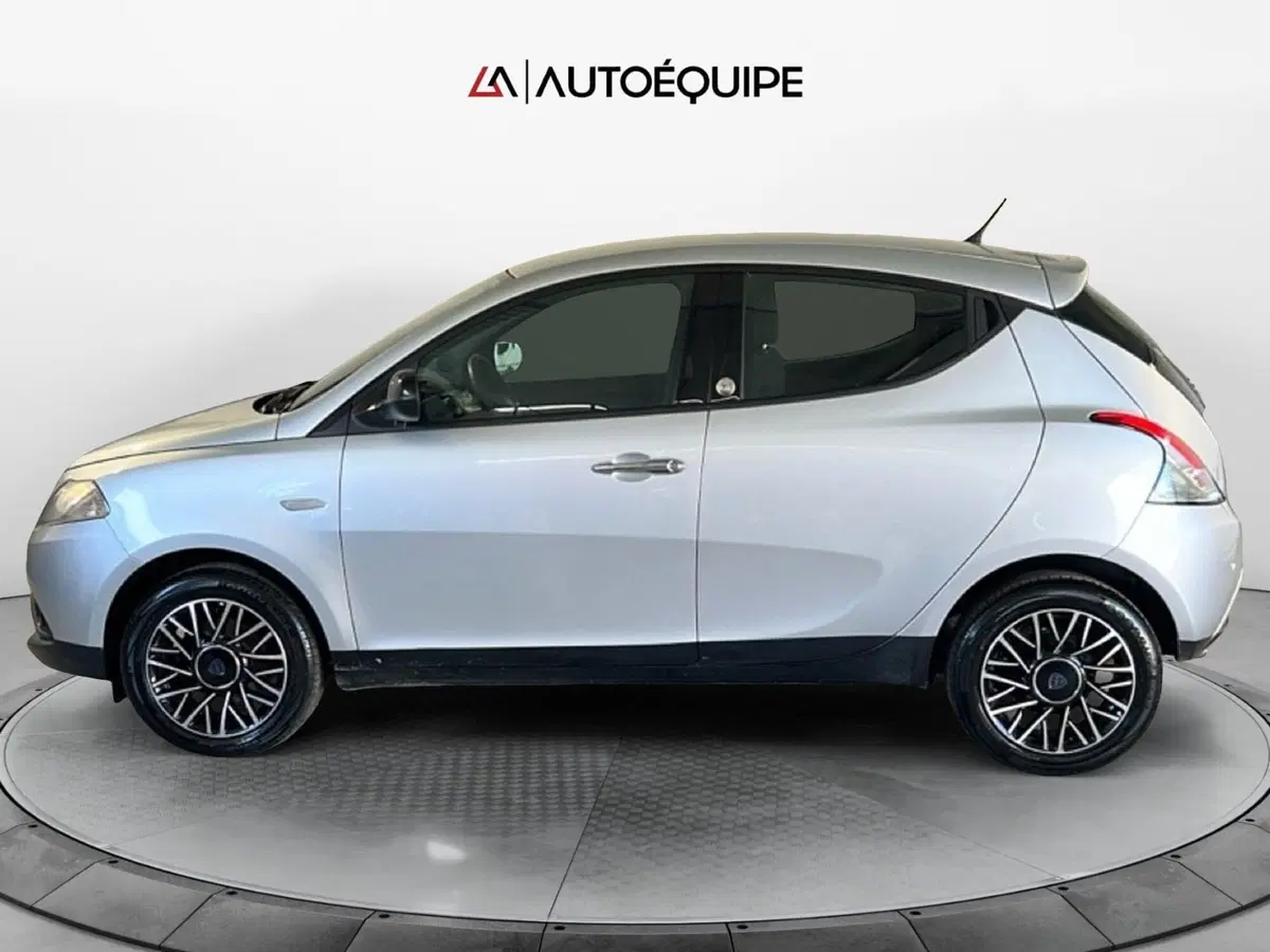 Lancia Ypsilon usata a Roma (2)