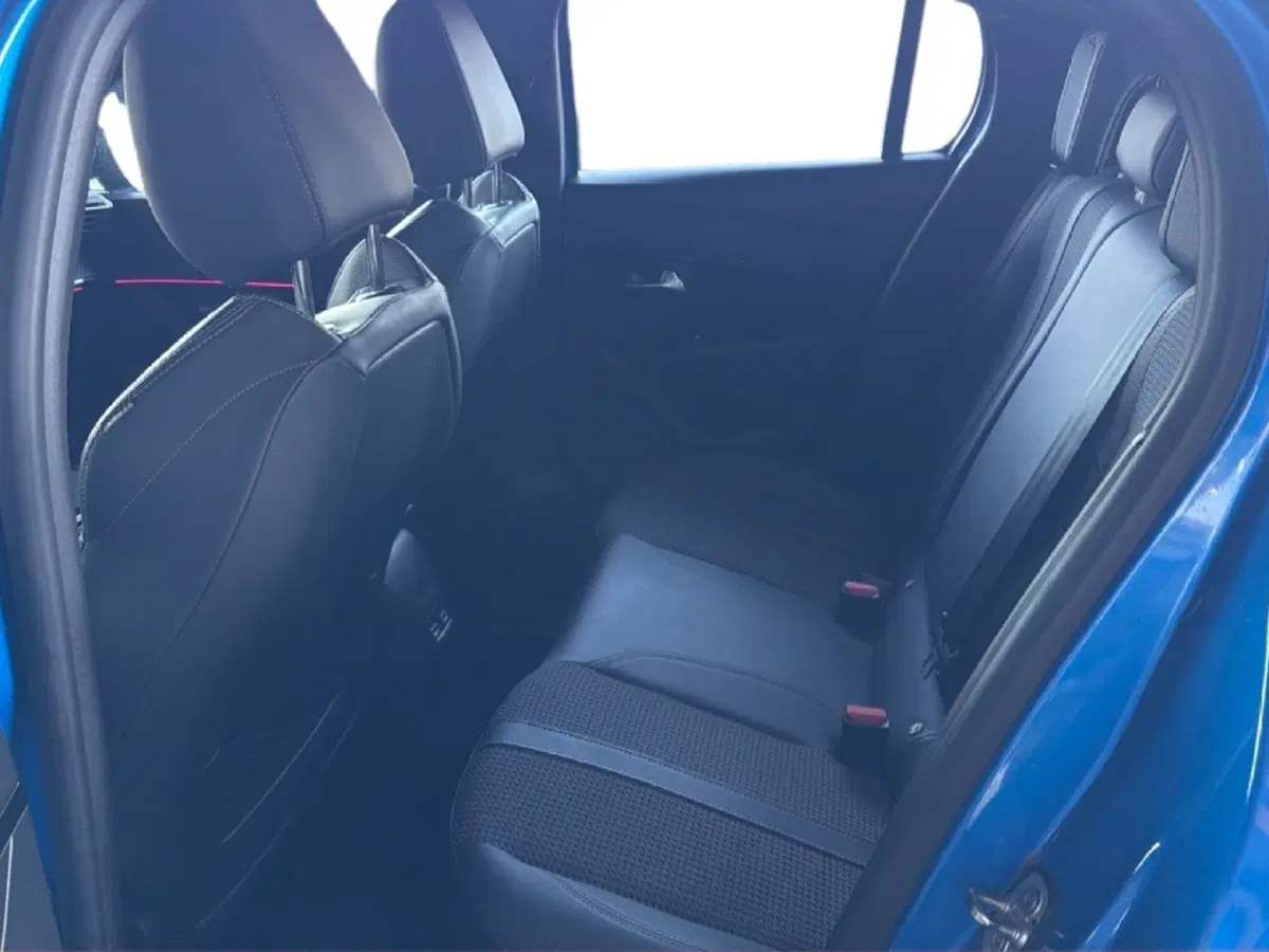 Peugeot 208 usata a Roma (9)