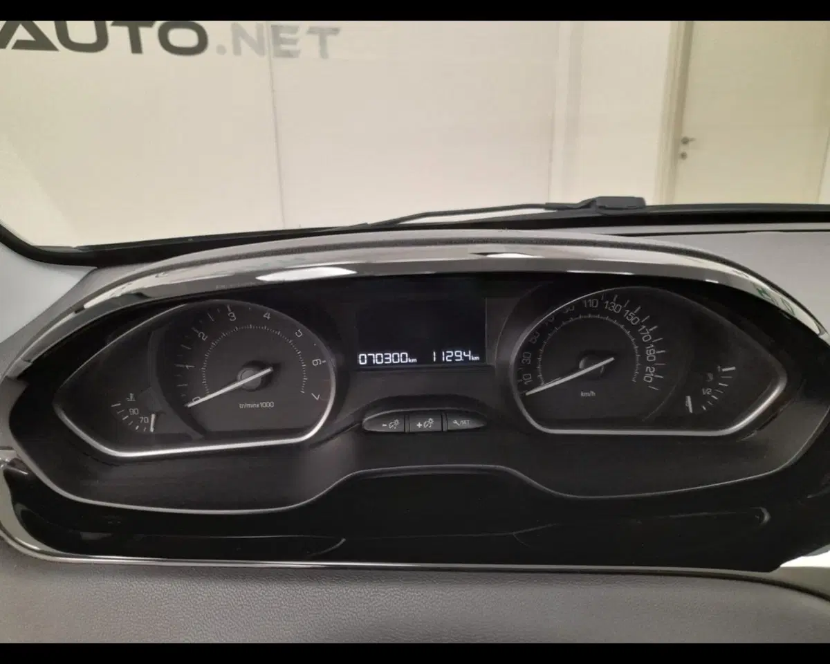 Peugeot 208 usata a Alessandria (11)