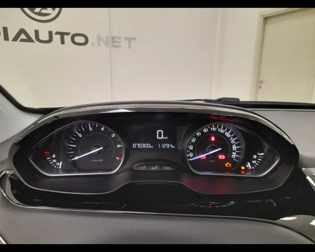 Peugeot 208 usata a Alessandria (12)