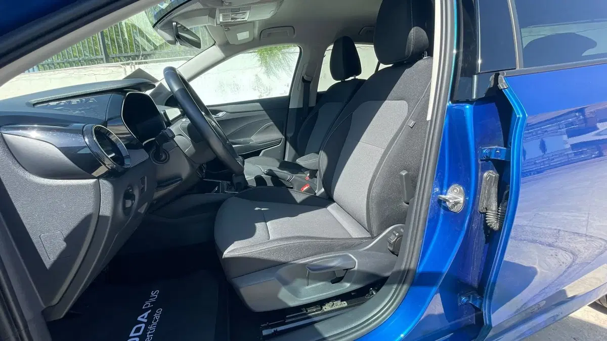 Skoda Fabia usata a Taranto (12)