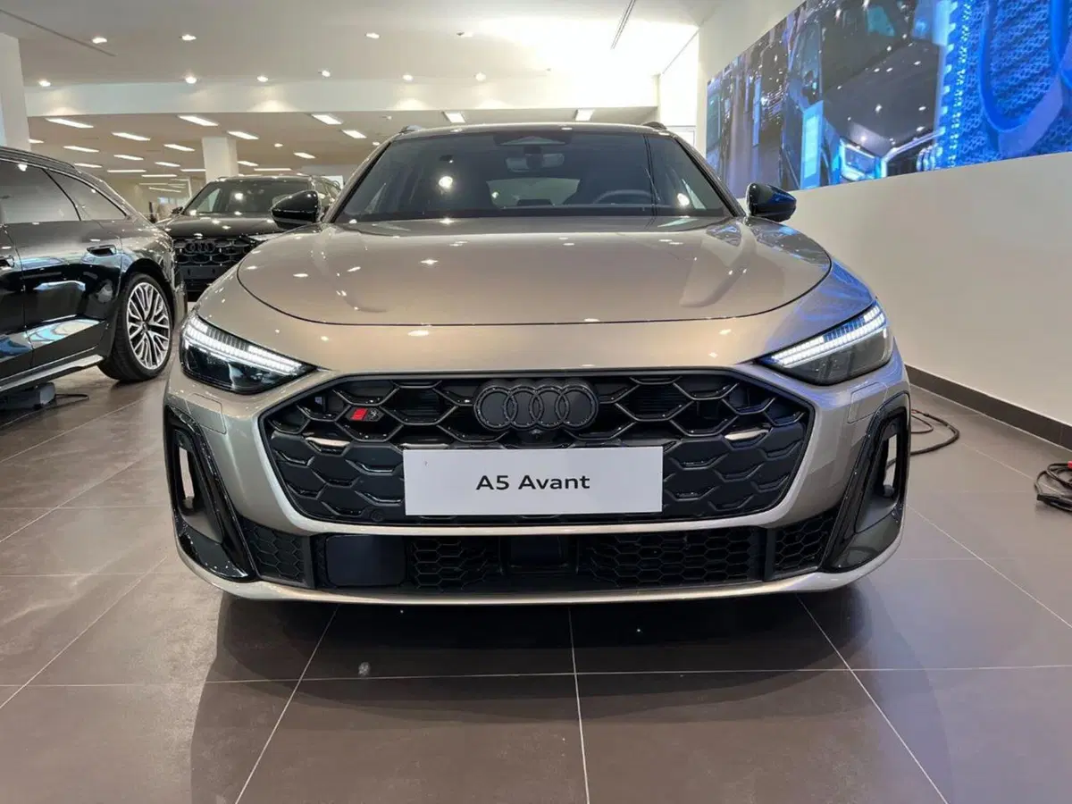 Audi A5 Avant nuova a Bologna (3)