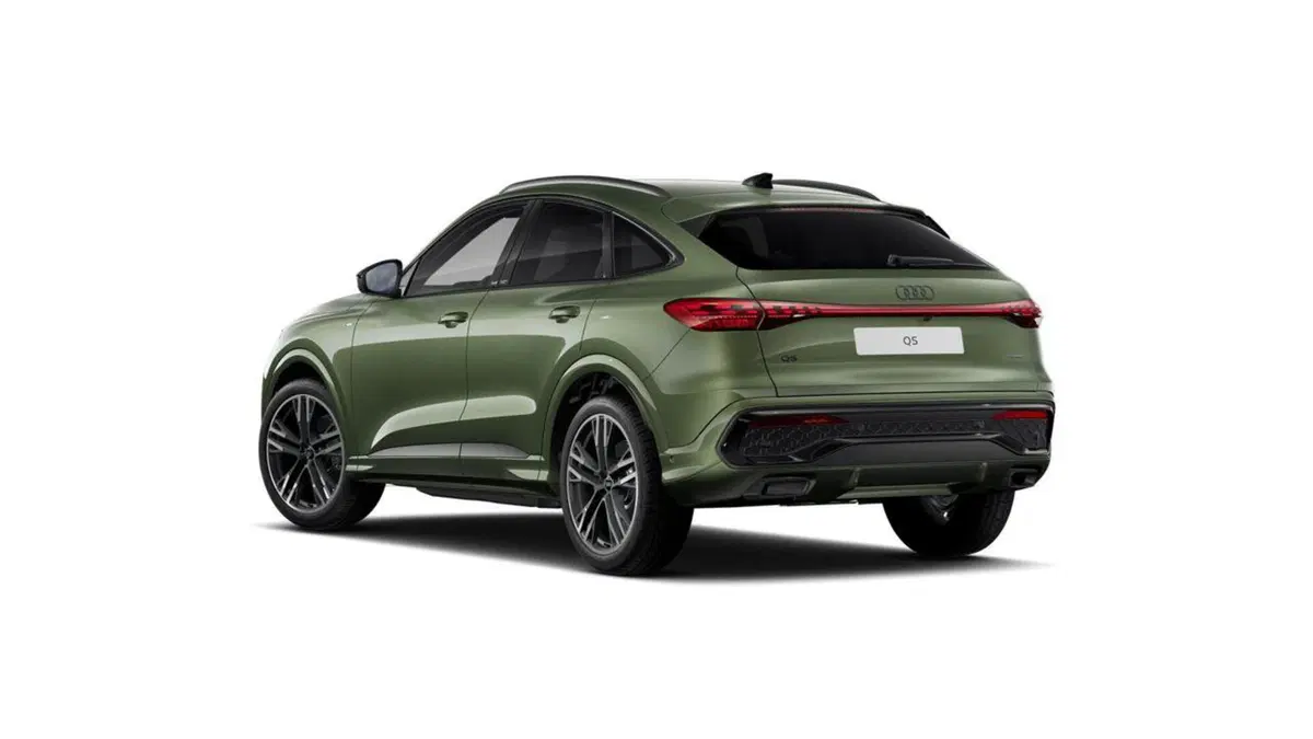 Audi Q5 Sportback nuova a Bologna (2)