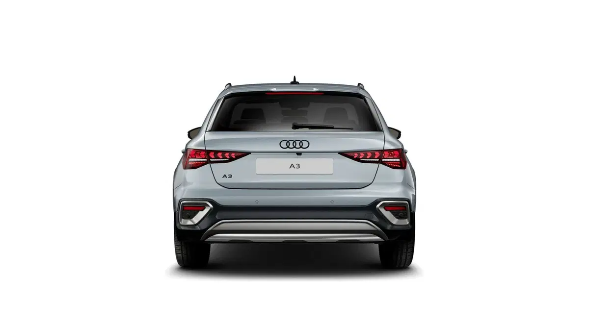 Audi A3 Sedan nuova a Bologna (6)