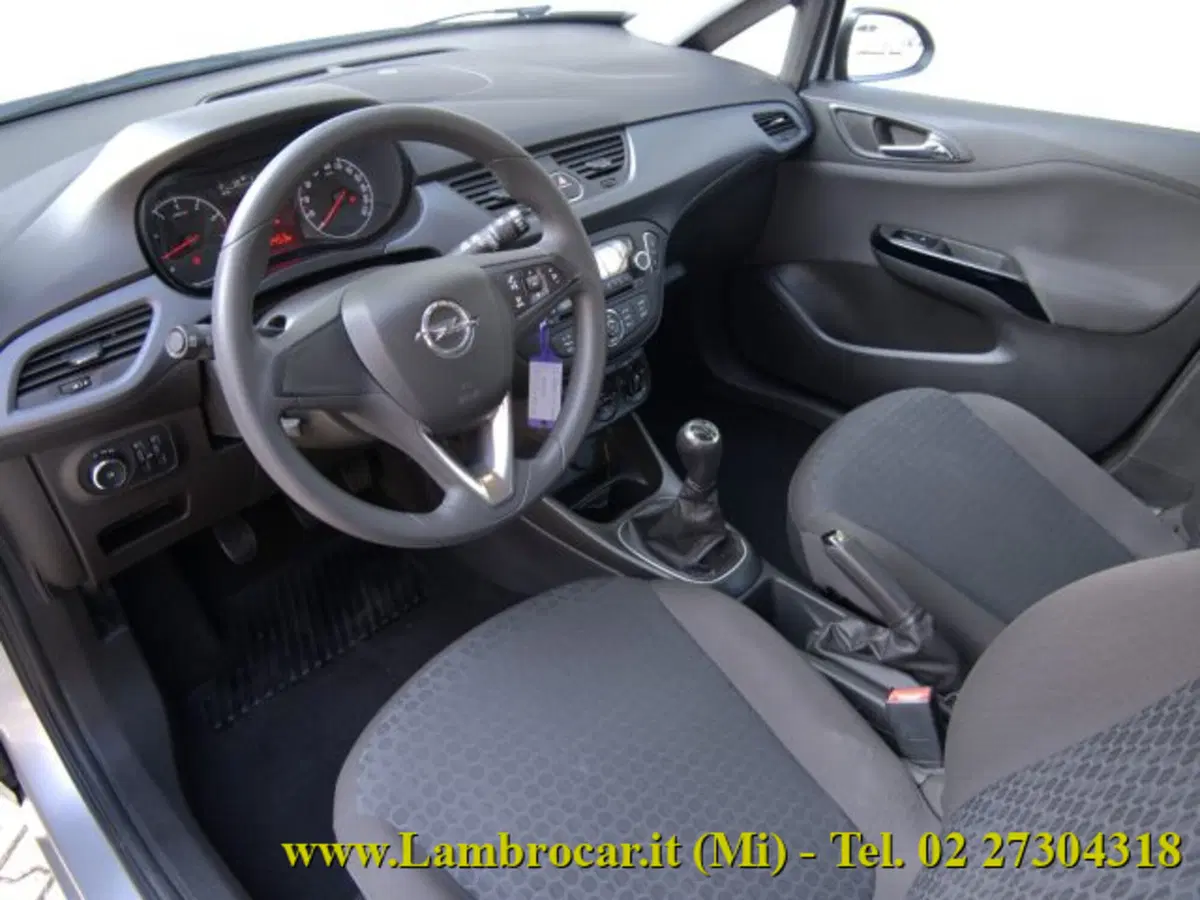 Opel Corsa usata a Milano (3)