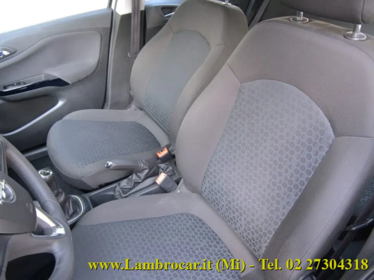 Opel Corsa usata a Milano (4)