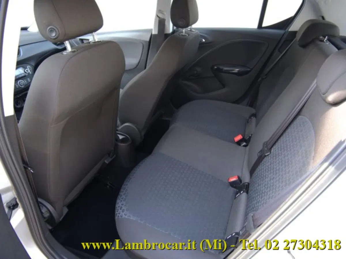 Opel Corsa usata a Milano (5)