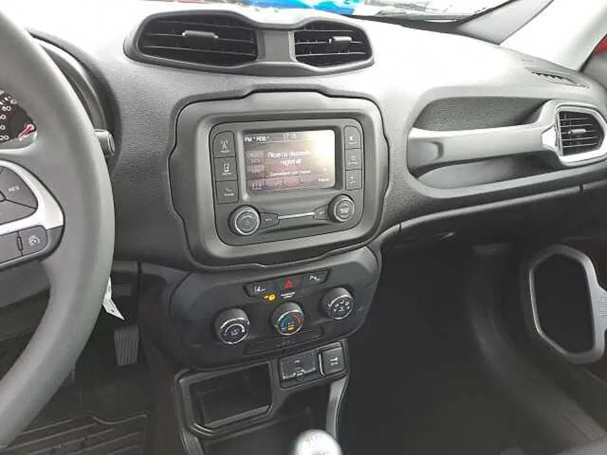 Jeep Renegade usata a Venezia (14)