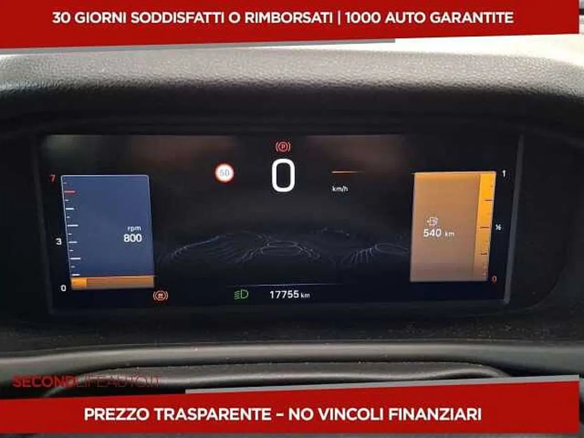 Jeep Avenger usata a Chieti (17)