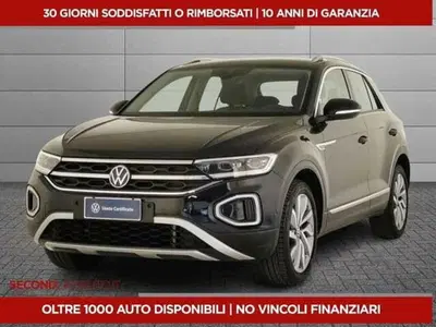 Volkswagen T-Roc 1.0 TSI Style del 2023 usata a San Giovanni Teatino